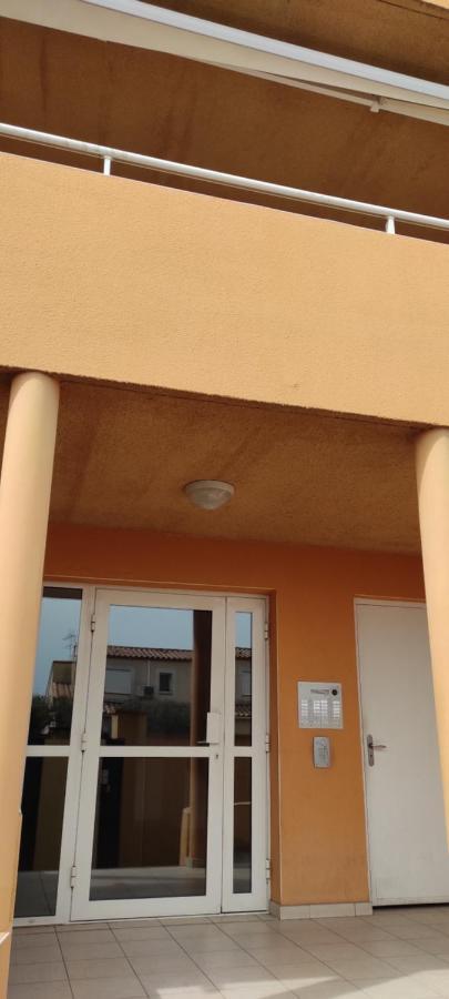 Appartement Avec Grande Terrasse A 15 Mn De La Mer Saint-Estève Exteriör bild